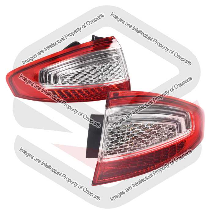 Tail Light AM (Hatch) (SET LH+RH)