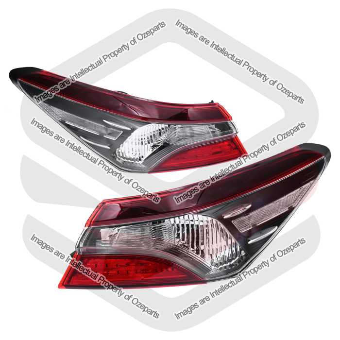 Tail Light AM (Non LED) - Ascent / Ascent Sport (SET LH+RH)